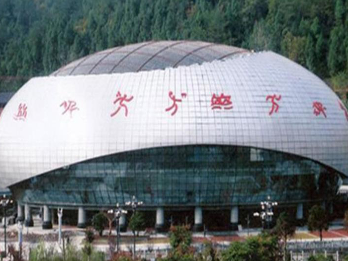 衡阳体育中心球形网架加工安装